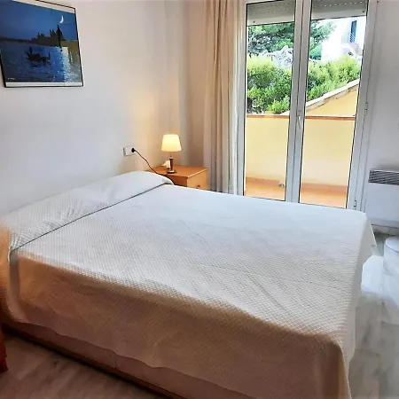 Moderno En Tonyines, 2 Habitaciones, Parking, Cerca De La Playa - Es-170-48 Llanca