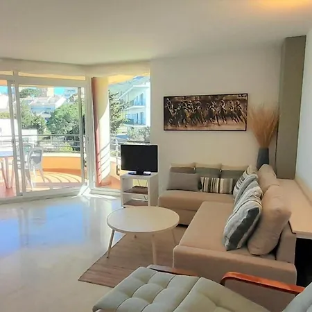 Moderno En Tonyines, 2 Habitaciones, Parking, Cerca De La Playa - Es-170-48 Llanca